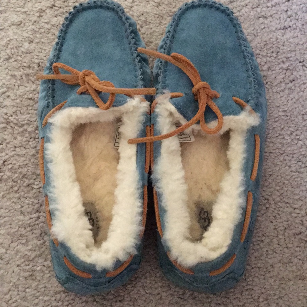 UGG Dakota Moccasin